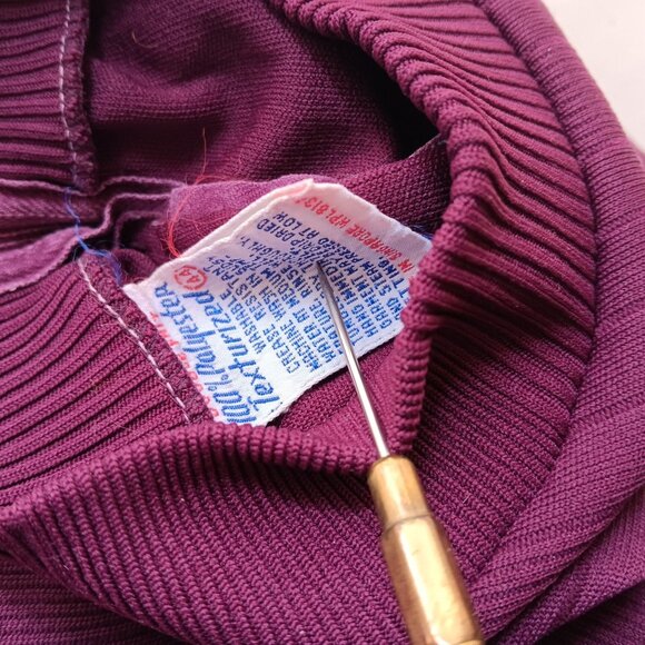 XL Vintage Purple Ribbed Short-Sleeve Mock Neck Blouse 1970's Single Stitch Plum - Picture 8 of 8